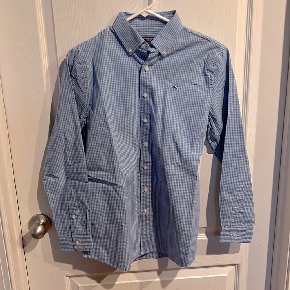 Vineyard Vines Blue button down Size 16